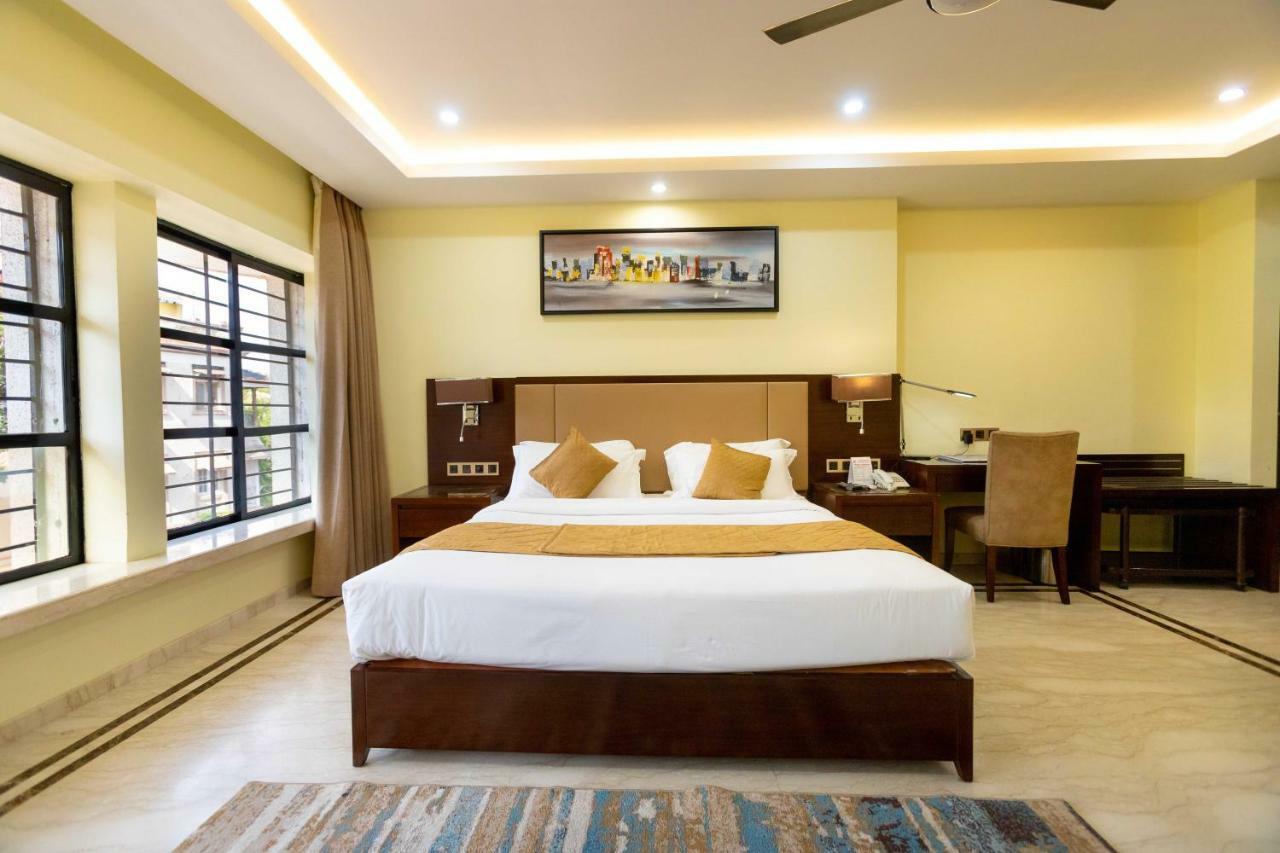 Hotel Godwin - Colaba Mumbai Exterior foto